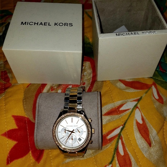 Michael Kors Watch - Picture 3 of 4